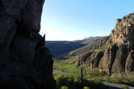 Թռչունների քարանձավ